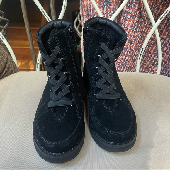 NEW Corso Como Suede Wyndy‎ Bootie Black Size 7.5 - Picture 4 of 8